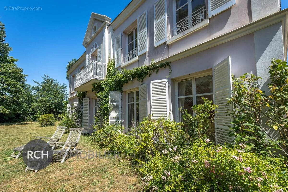 Maison à MONTFORT-L&#039;AMAURY