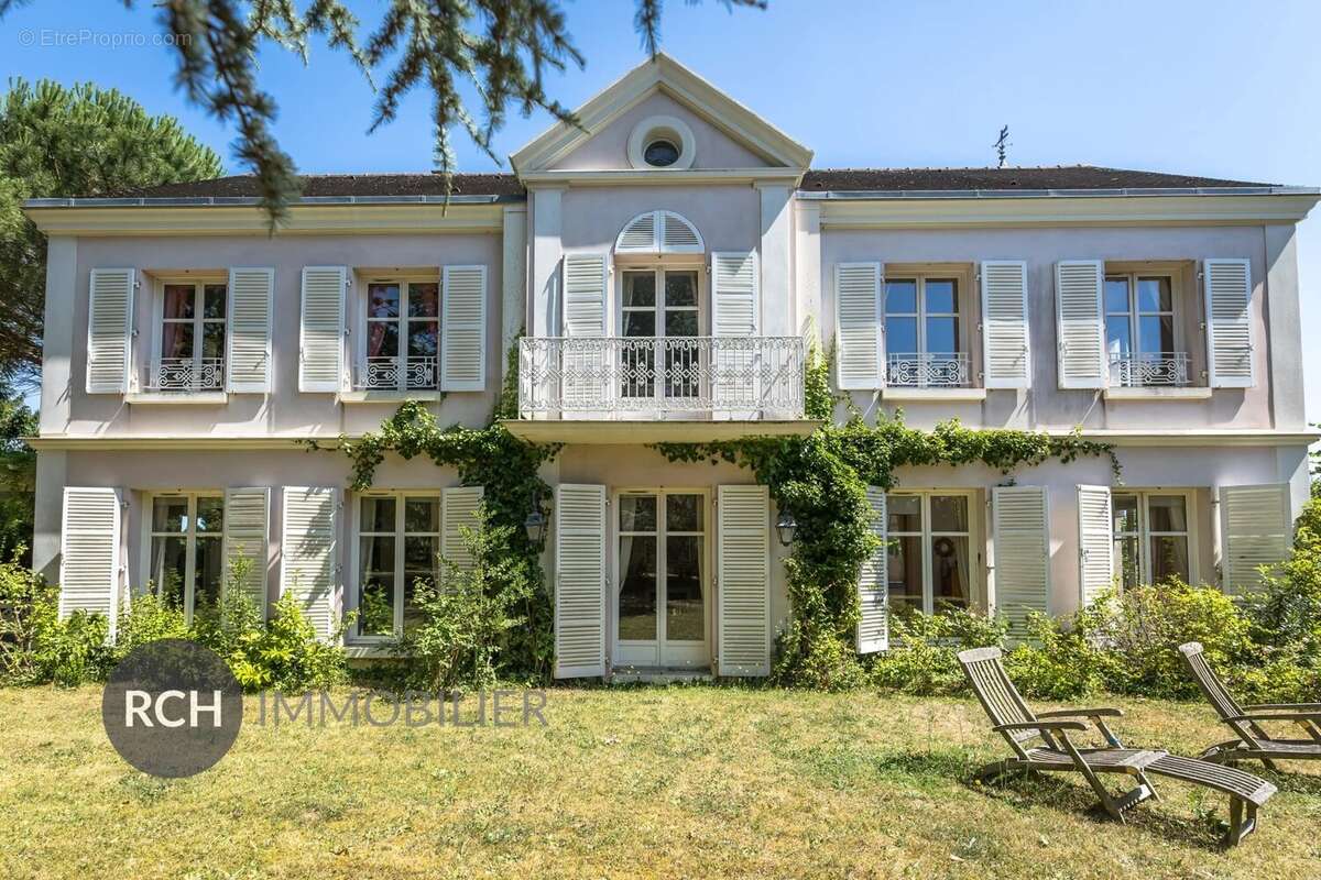 Maison à MONTFORT-L&#039;AMAURY