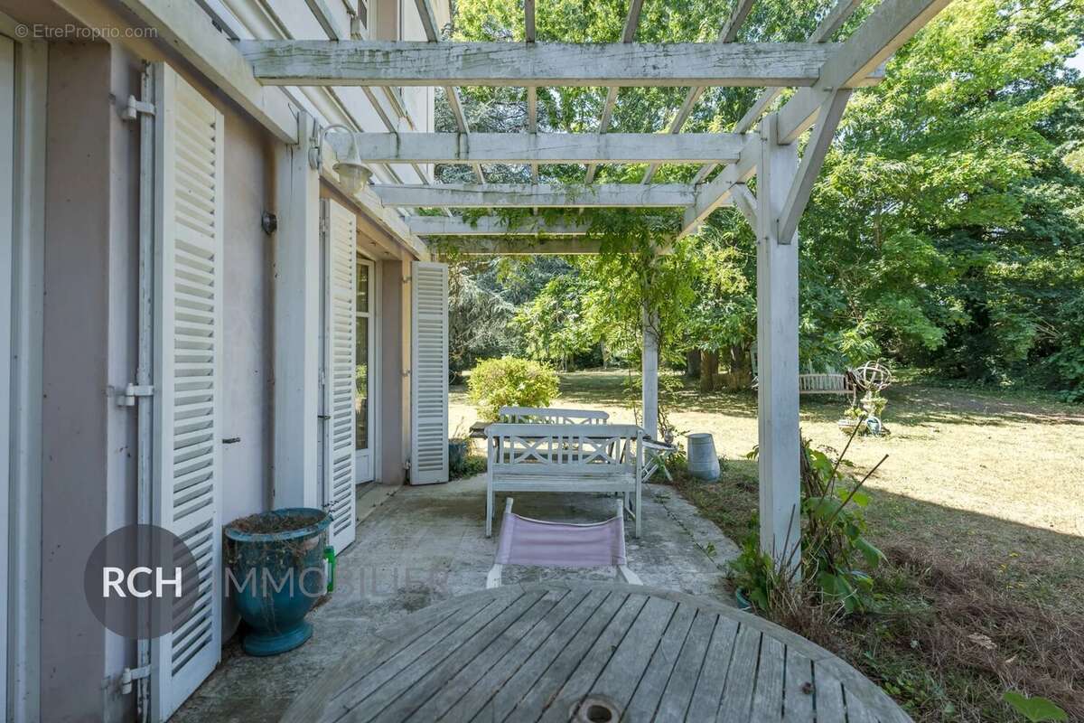 Maison à MONTFORT-L&#039;AMAURY