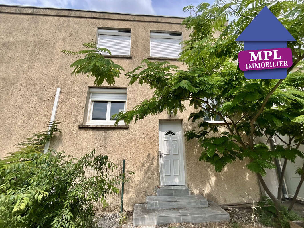 Appartement à CASTELNAU-LE-LEZ