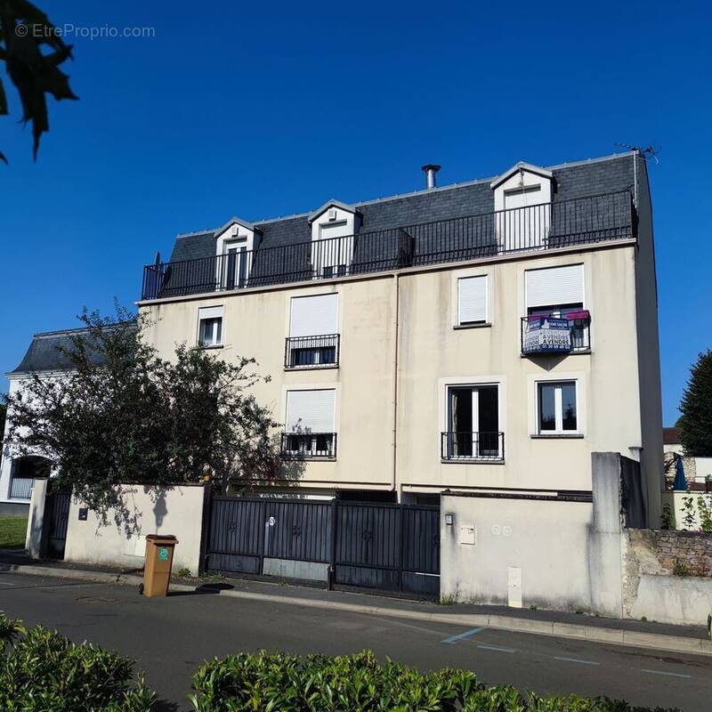 Maison à MONTLIGNON