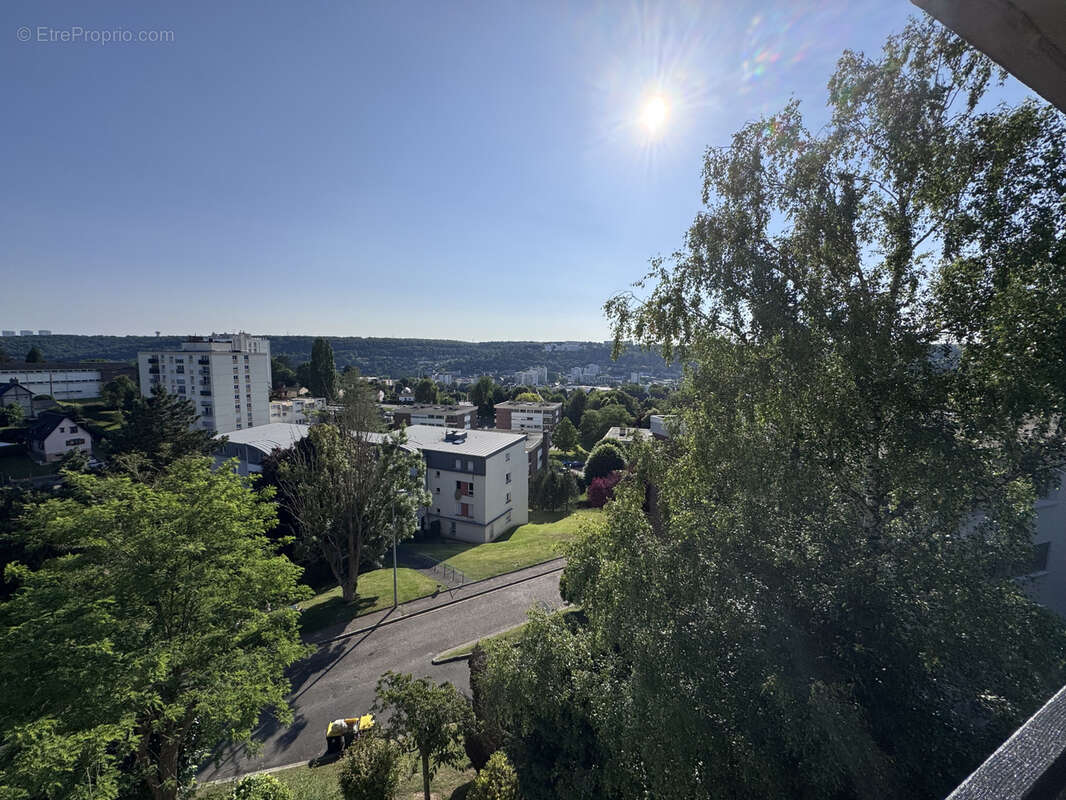 Appartement à DEVILLE-LES-ROUEN