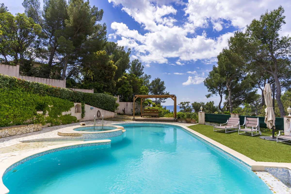 Maison à CAVALAIRE-SUR-MER