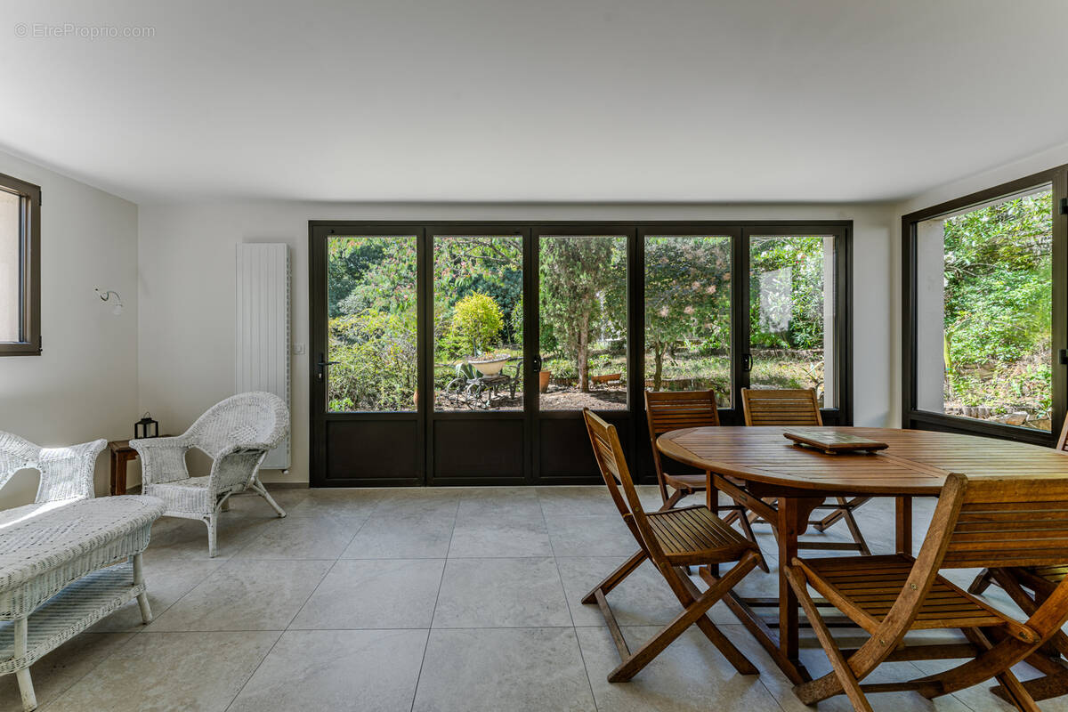 Maison à LE BOUSCAT