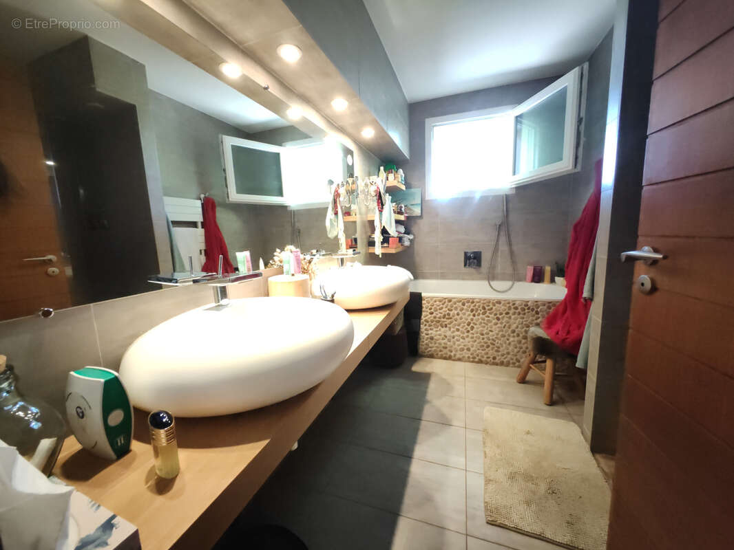 Maison à SAINT-POURCAIN-SUR-SIOULE