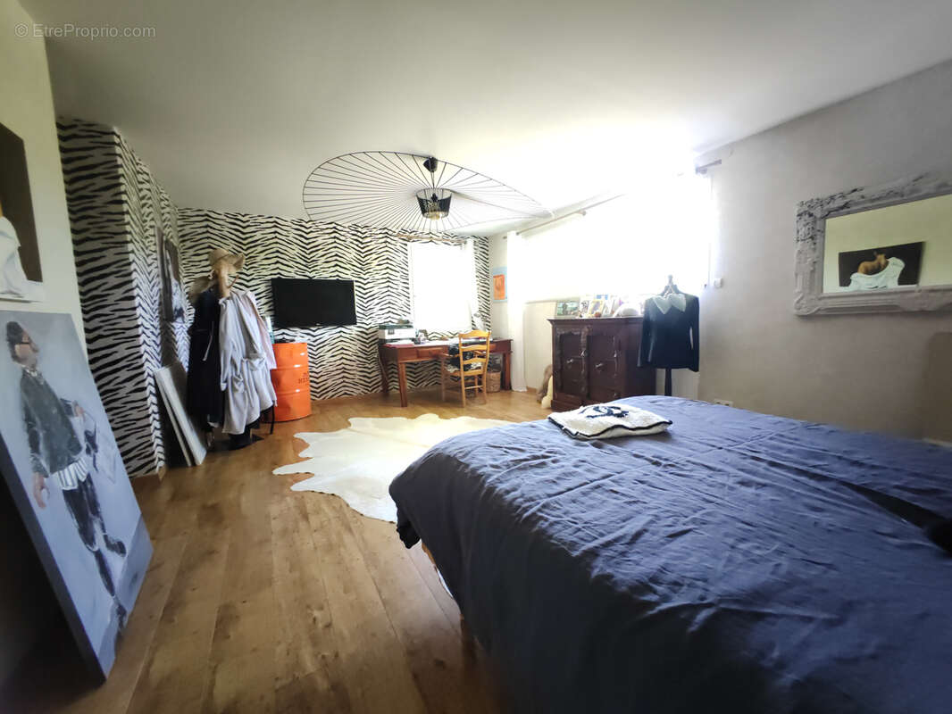 Maison à CLERMONT-FERRAND