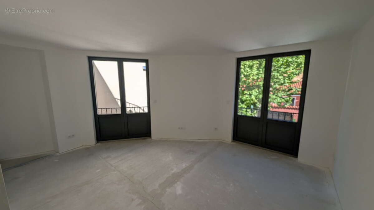 Maison à LAROQUE-DES-ALBERES