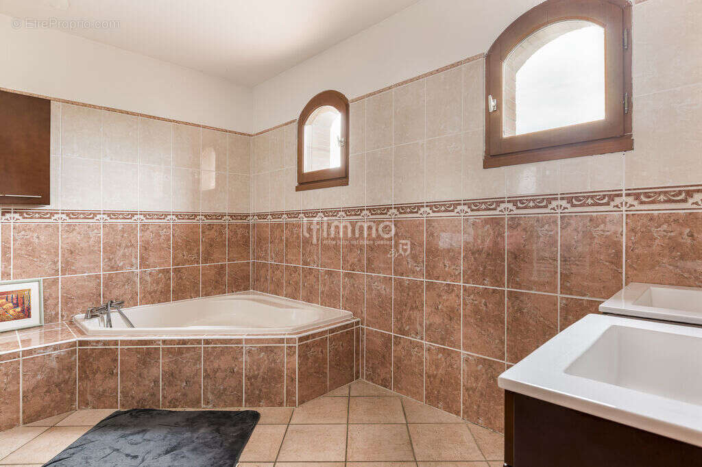 Maison à CORNEBARRIEU