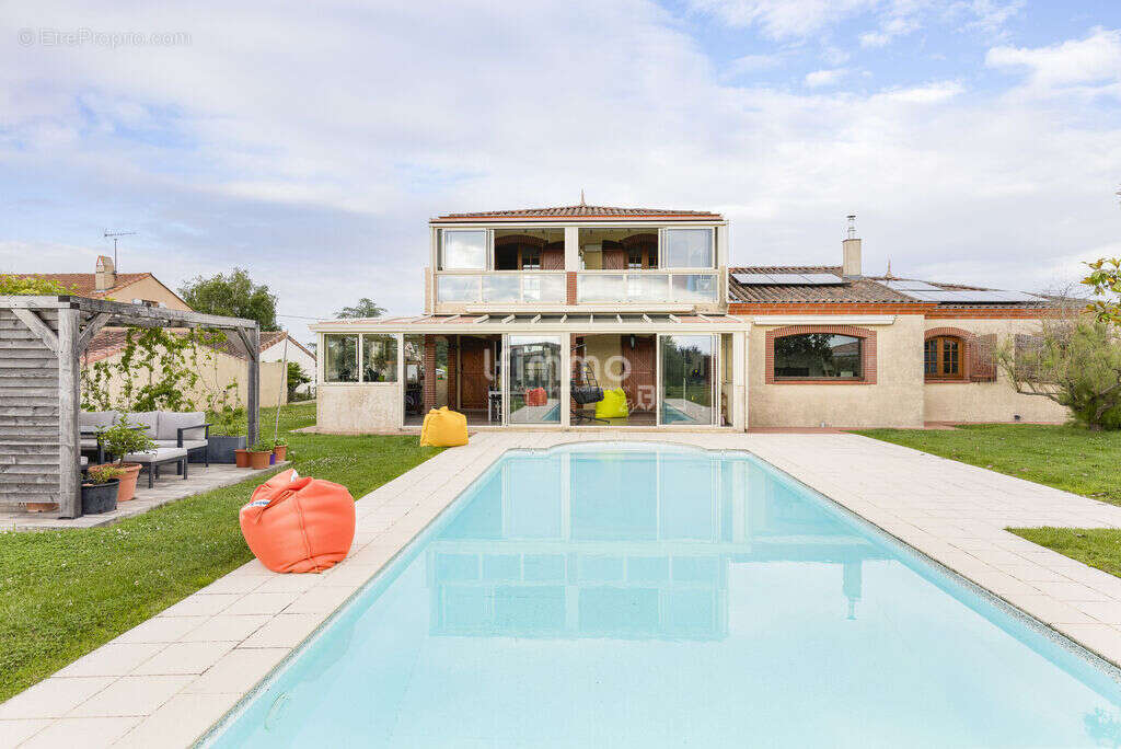 Maison à CORNEBARRIEU