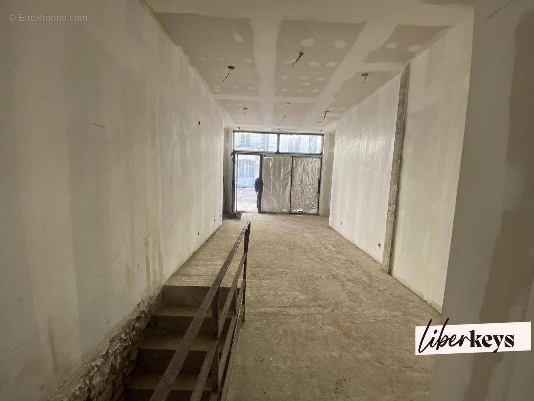 Commerce à PERIGUEUX