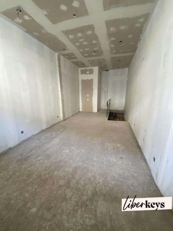 Commerce à PERIGUEUX