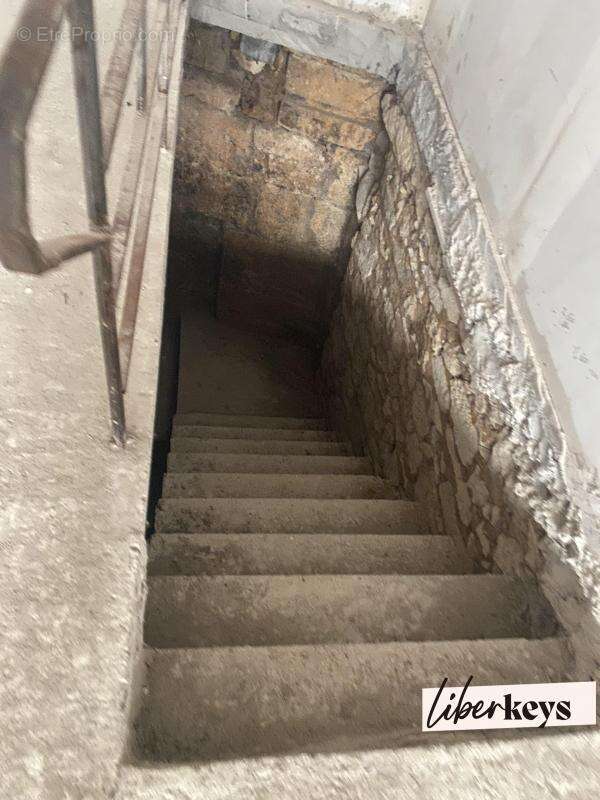 Commerce à PERIGUEUX