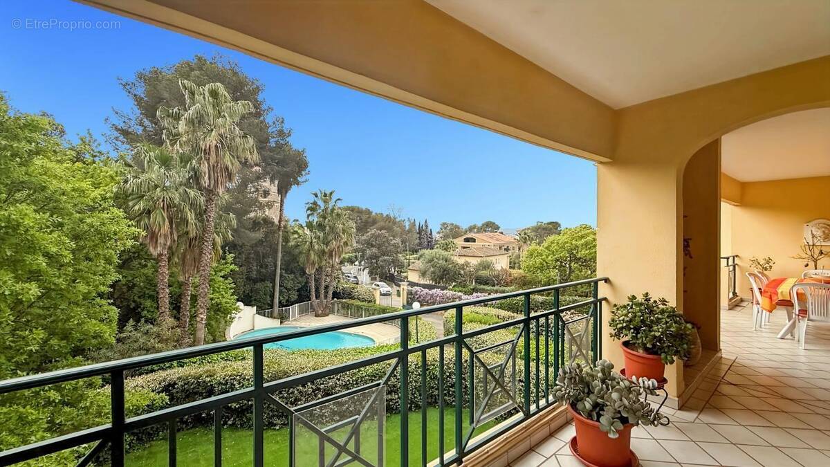 Appartement à SAINT-RAPHAEL