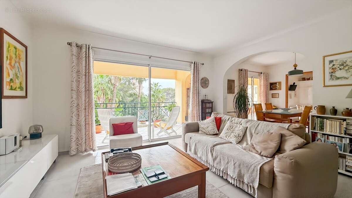 Appartement à SAINT-RAPHAEL