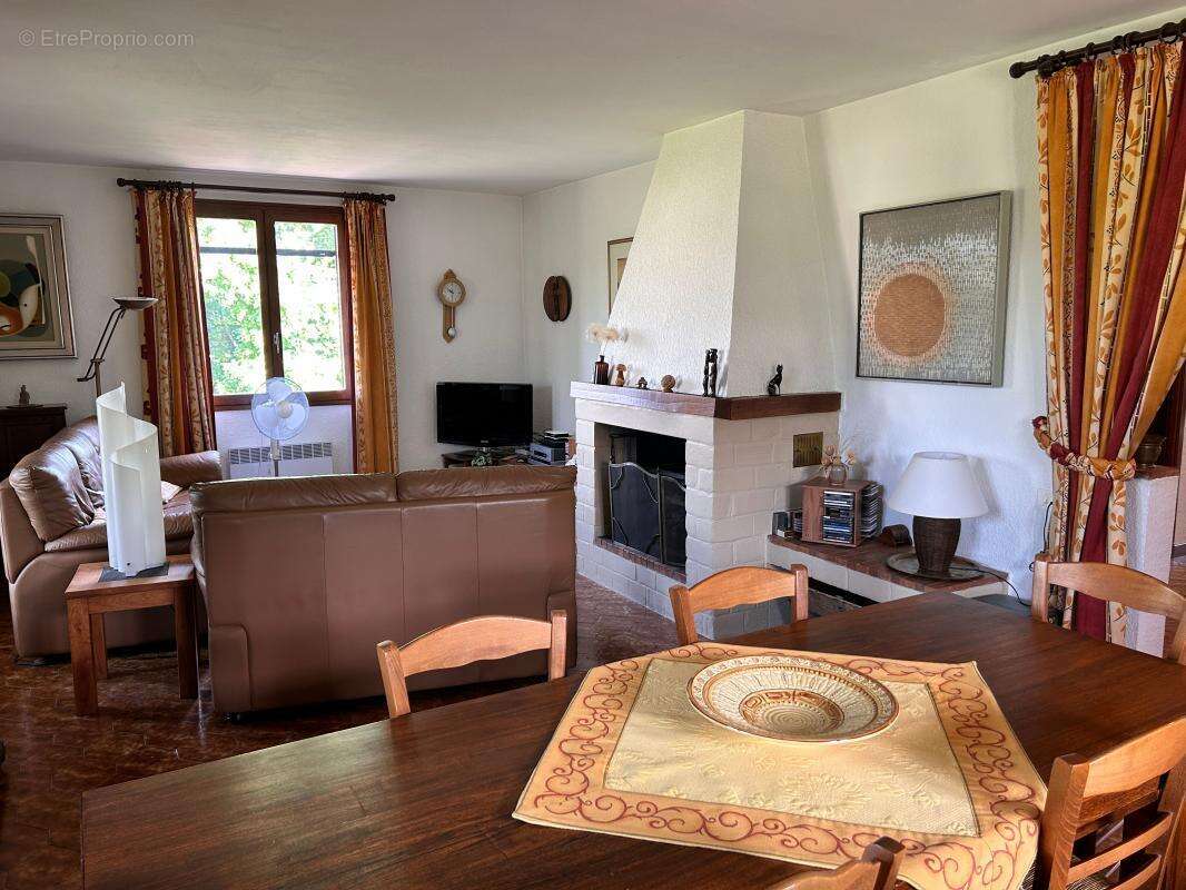 Maison à MOLLANS-SUR-OUVEZE