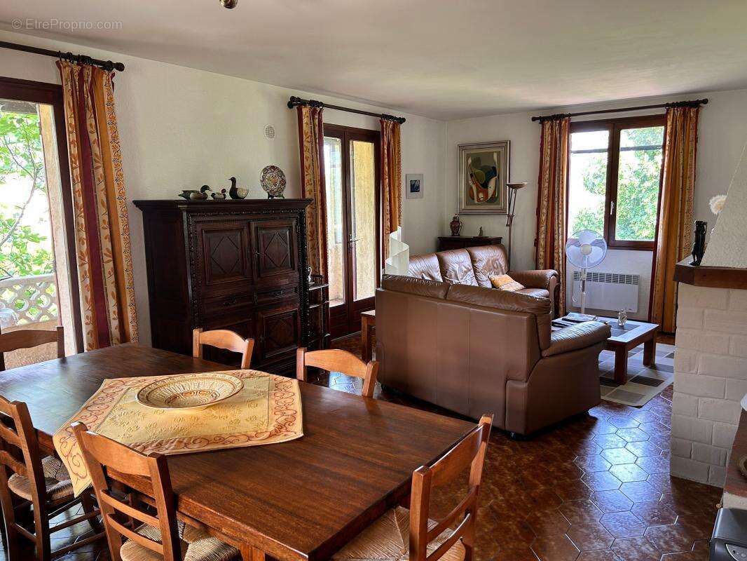 Maison à MOLLANS-SUR-OUVEZE