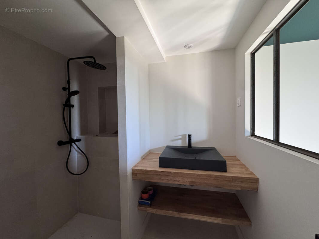 Maison à SAINT-CLAIR-DU-RHONE