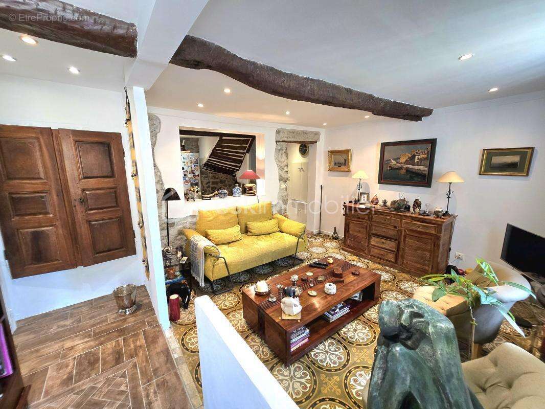 Maison à VILLENEUVE-LOUBET