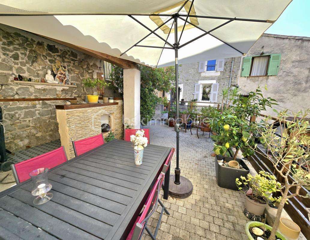 Maison à VILLENEUVE-LOUBET