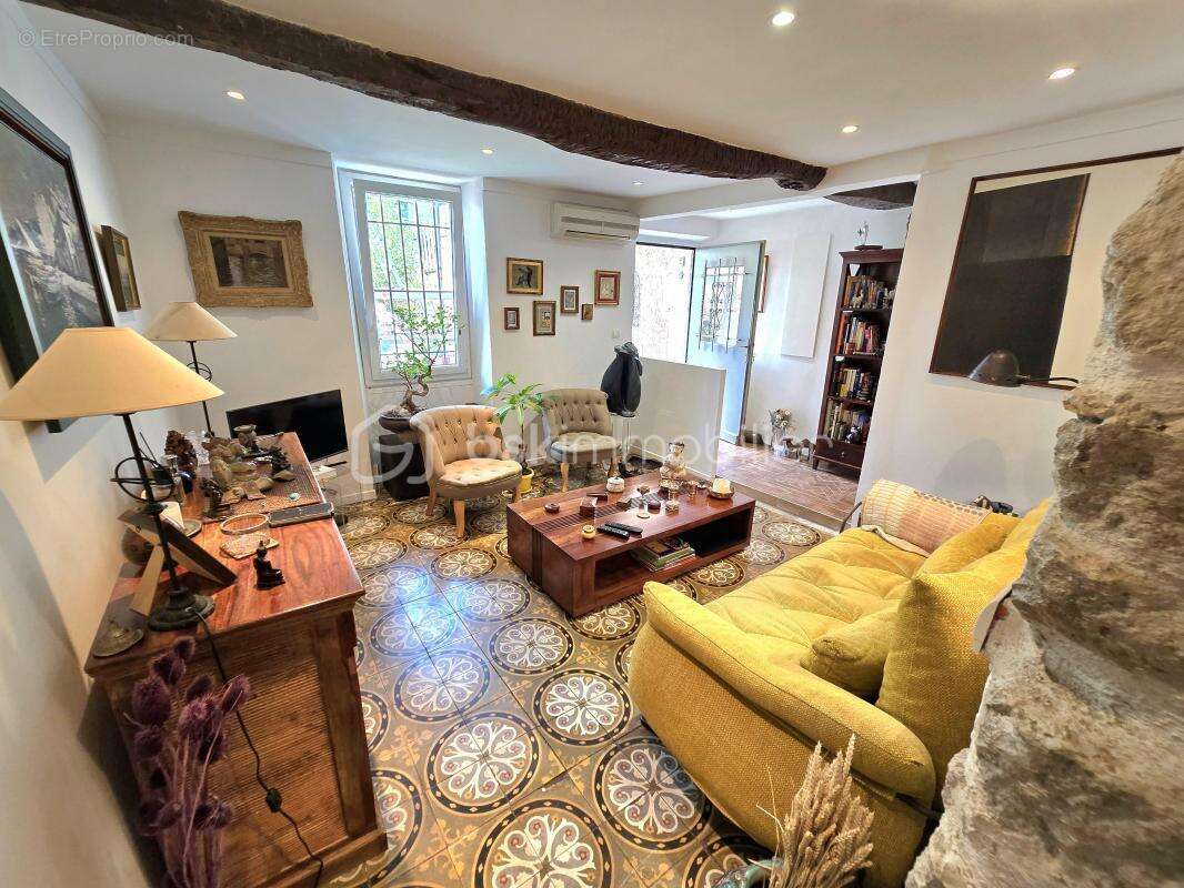 Maison à VILLENEUVE-LOUBET