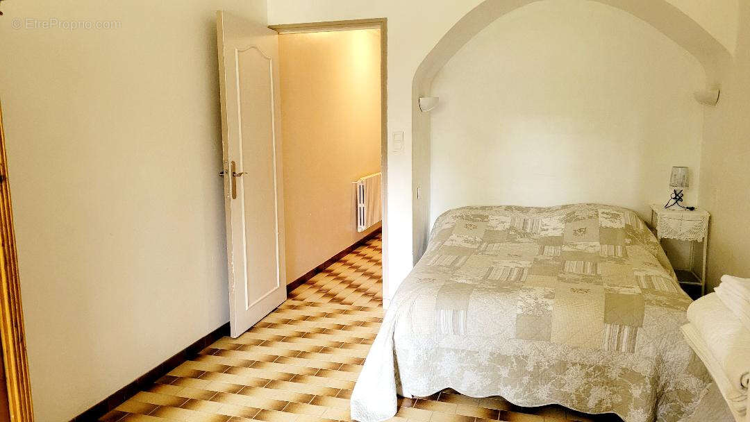 Maison à L&#039;ISLE-SUR-LA-SORGUE