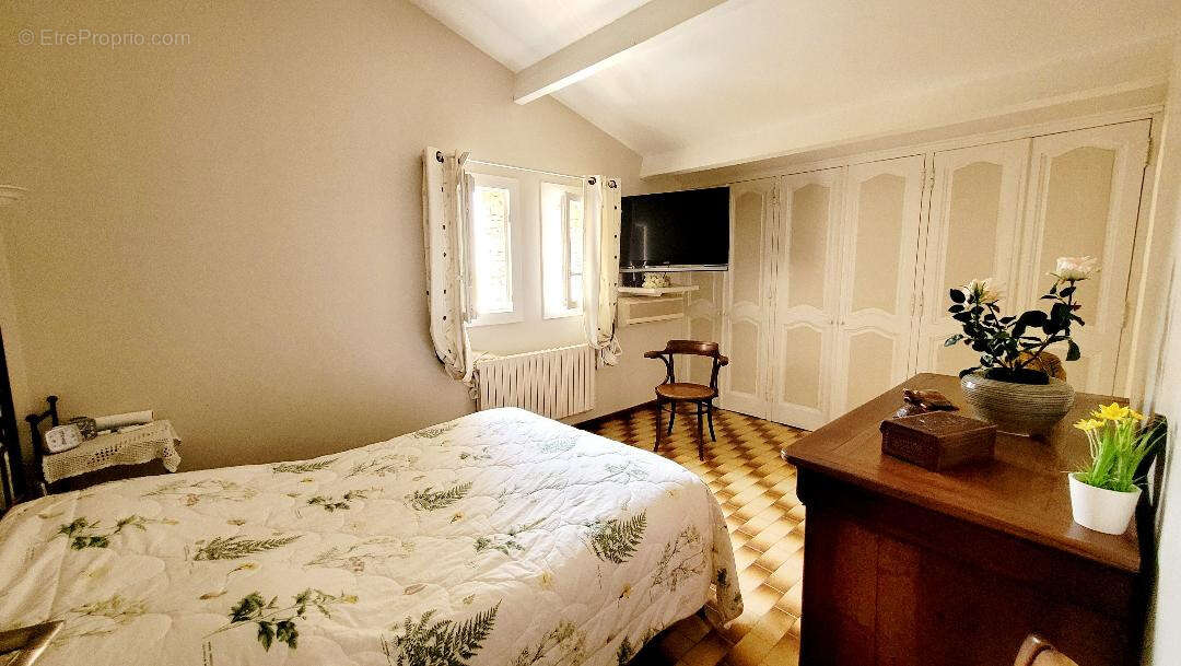 Maison à L&#039;ISLE-SUR-LA-SORGUE