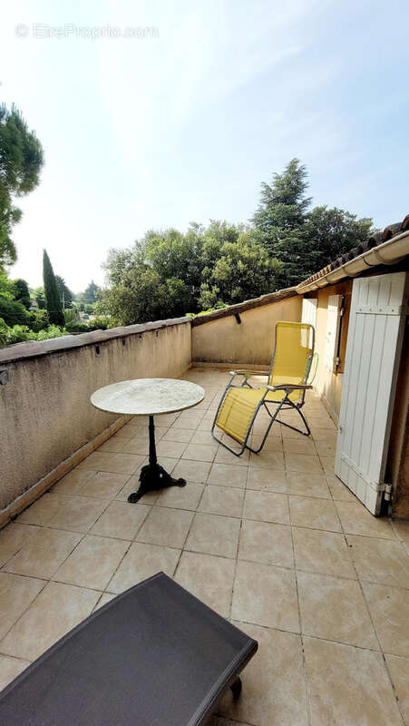 Maison à L&#039;ISLE-SUR-LA-SORGUE