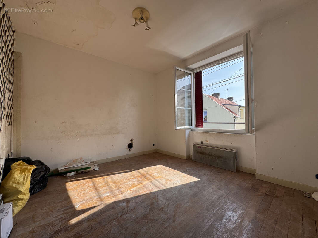 Appartement à SAINT-PRYVE-SAINT-MESMIN