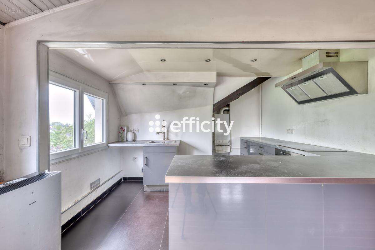 Appartement à LIVRY-GARGAN