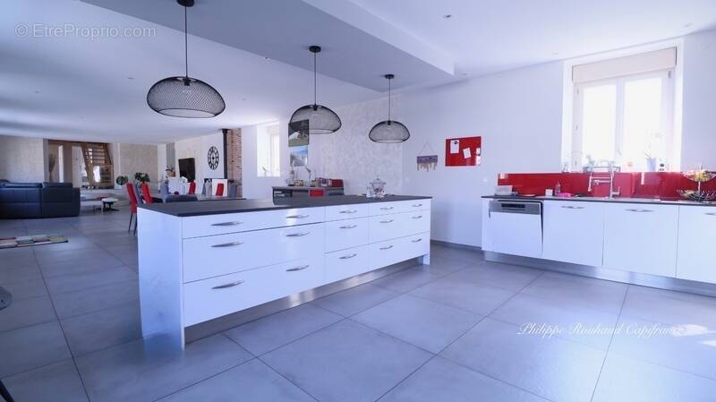 Maison à SAINT-HILAIRE-DES-LOGES