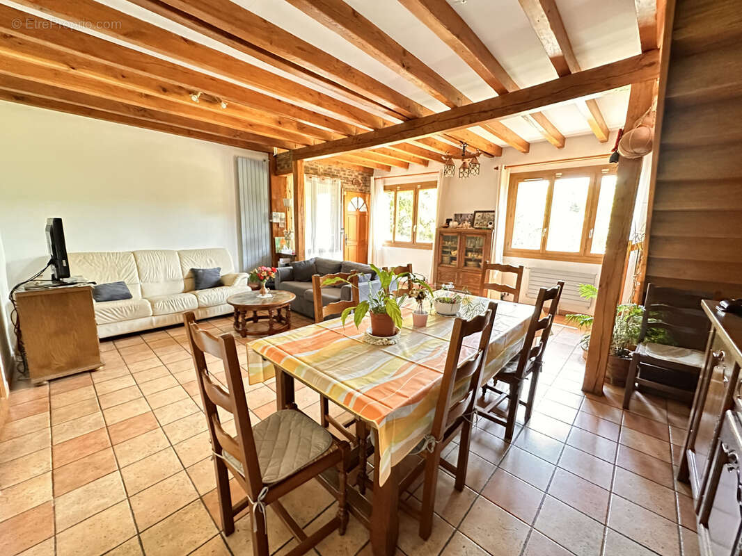 Maison à VAIRES-SUR-MARNE