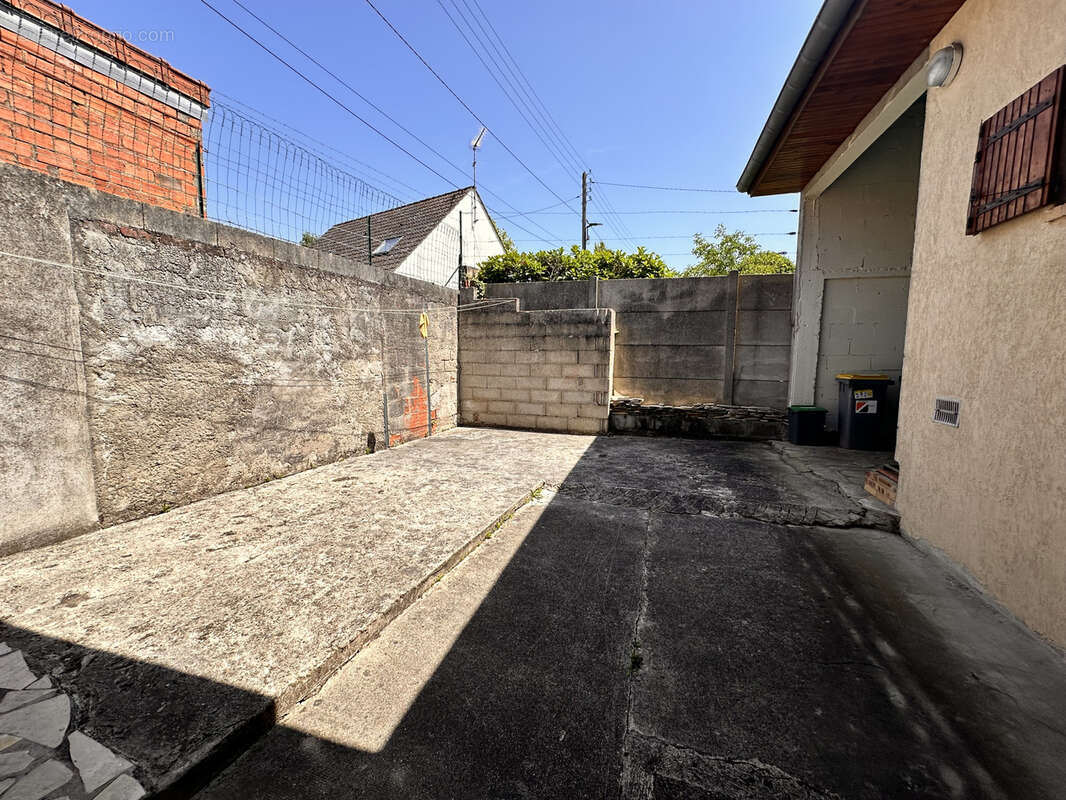 Maison à VAIRES-SUR-MARNE