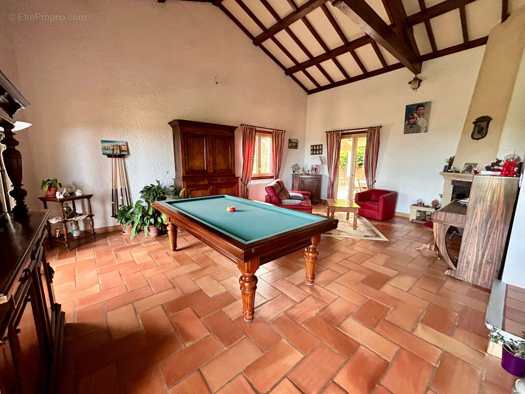 Maison à VILLE-SUR-JARNIOUX