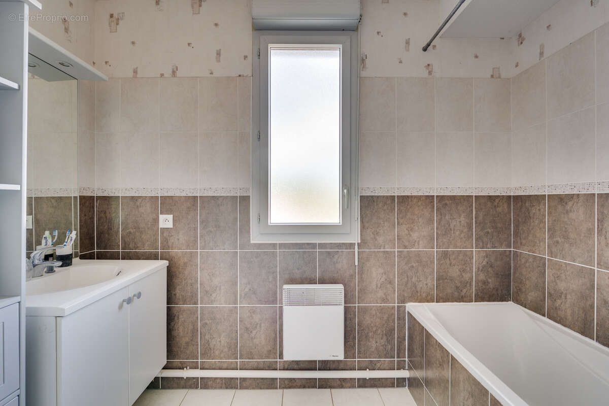 Appartement à FROUZINS