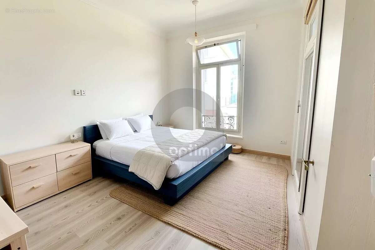 Appartement à ROQUEBRUNE-CAP-MARTIN