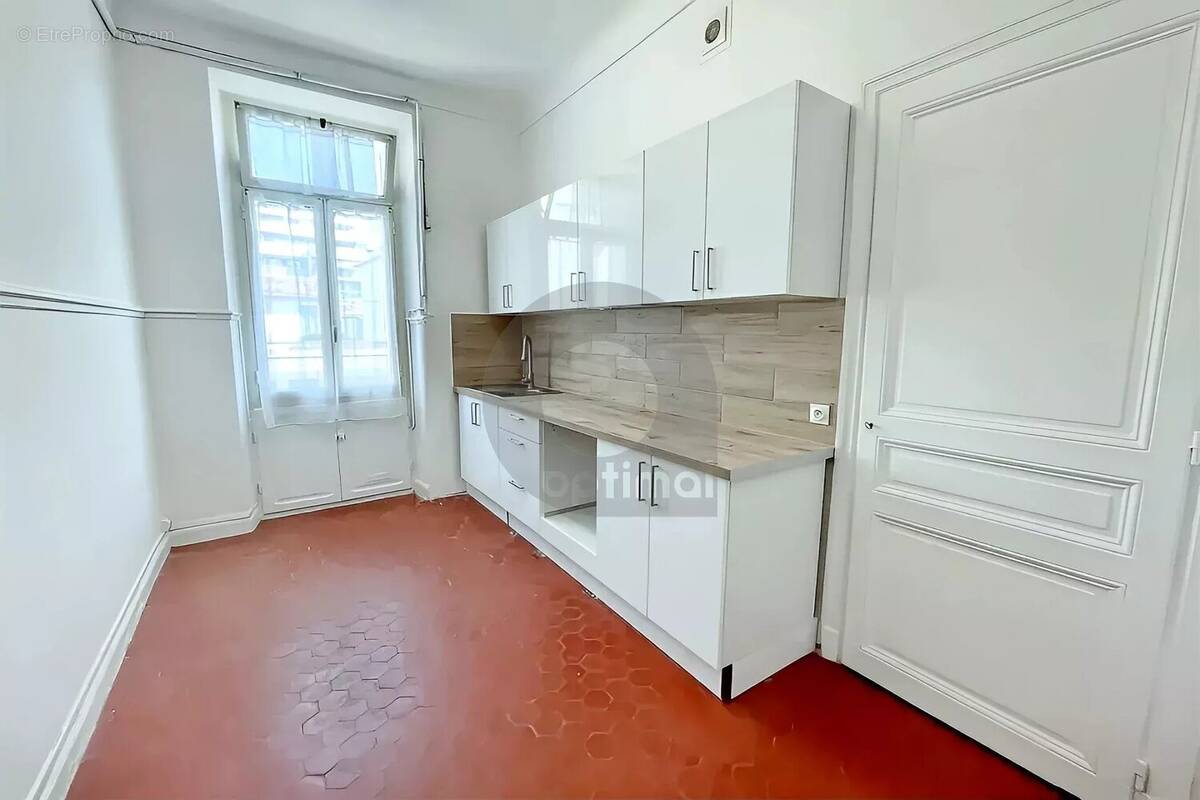 Appartement à ROQUEBRUNE-CAP-MARTIN