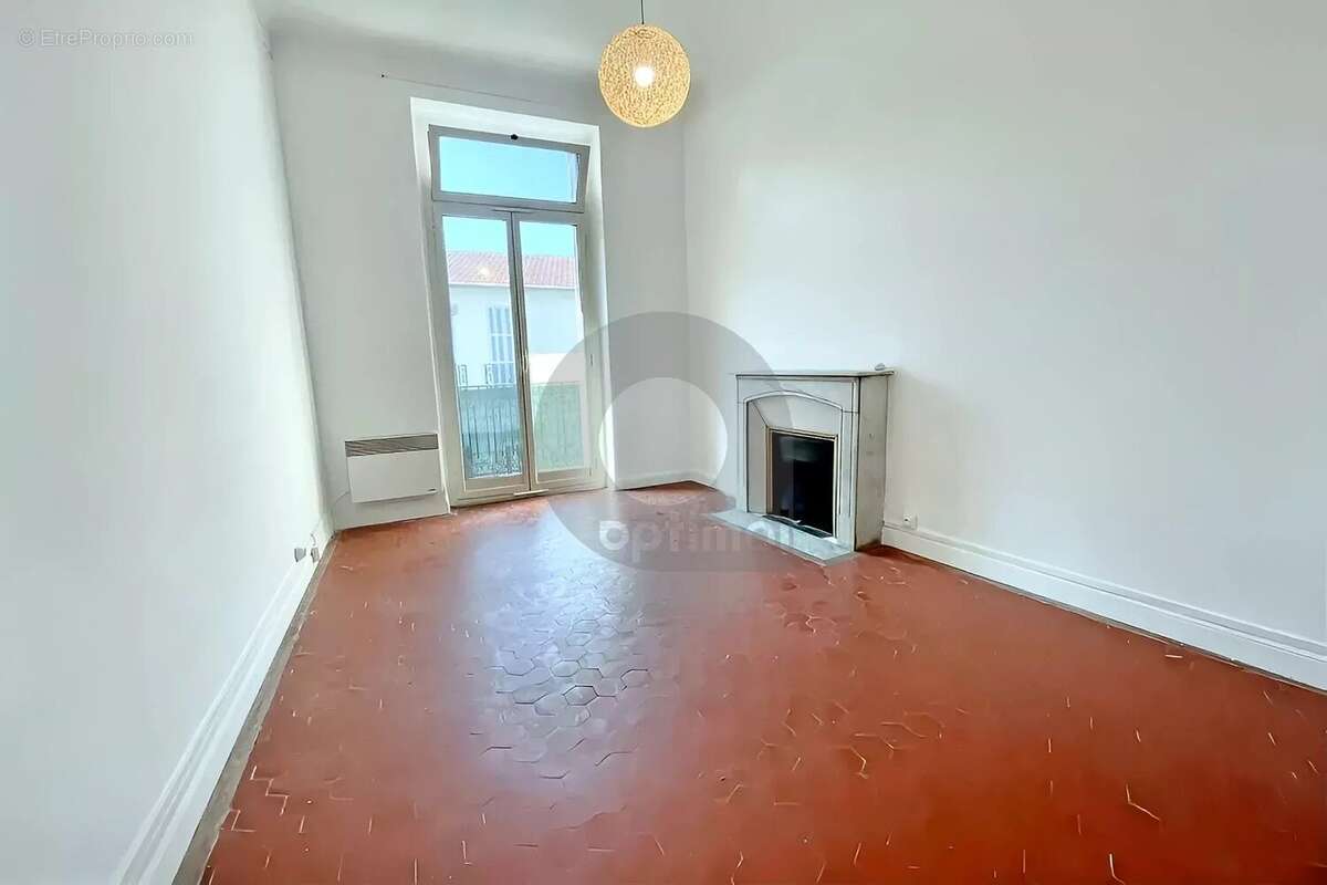 Appartement à ROQUEBRUNE-CAP-MARTIN