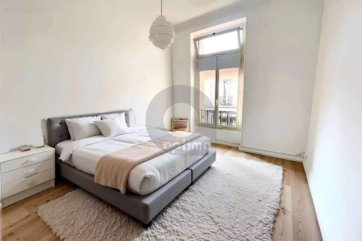 Appartement à ROQUEBRUNE-CAP-MARTIN