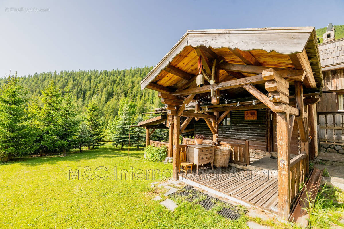 Maison à SAINT-ETIENNE-DE-TINEE