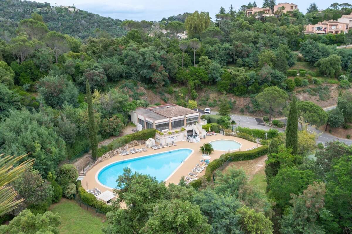 Appartement à MANDELIEU-LA-NAPOULE