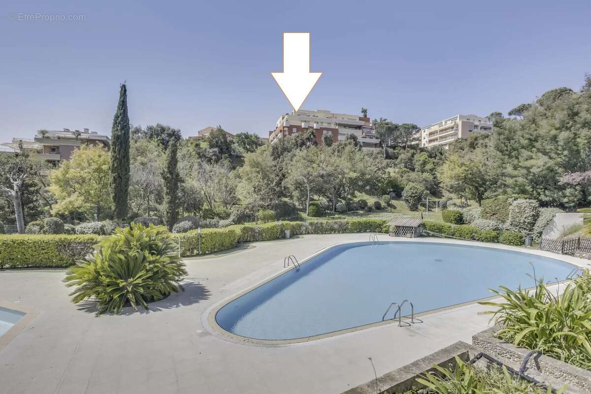 Appartement à MANDELIEU-LA-NAPOULE