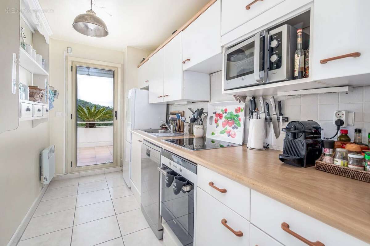 Appartement à MANDELIEU-LA-NAPOULE