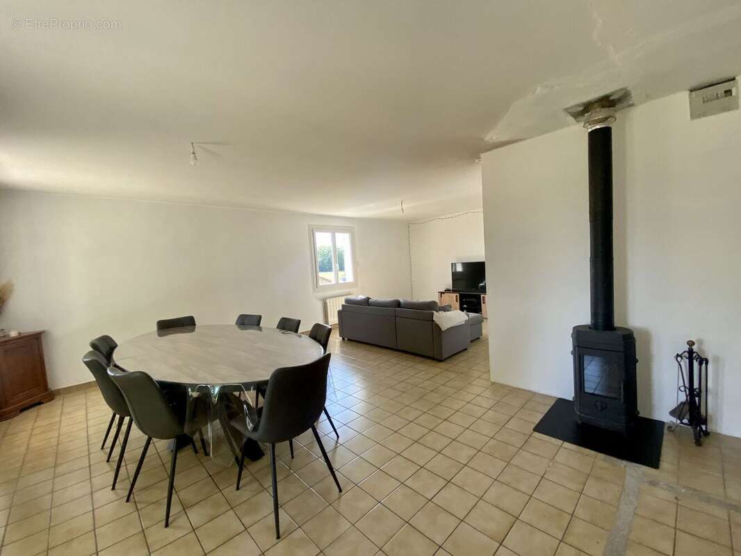 Maison à PEYRAT-DE-BELLAC