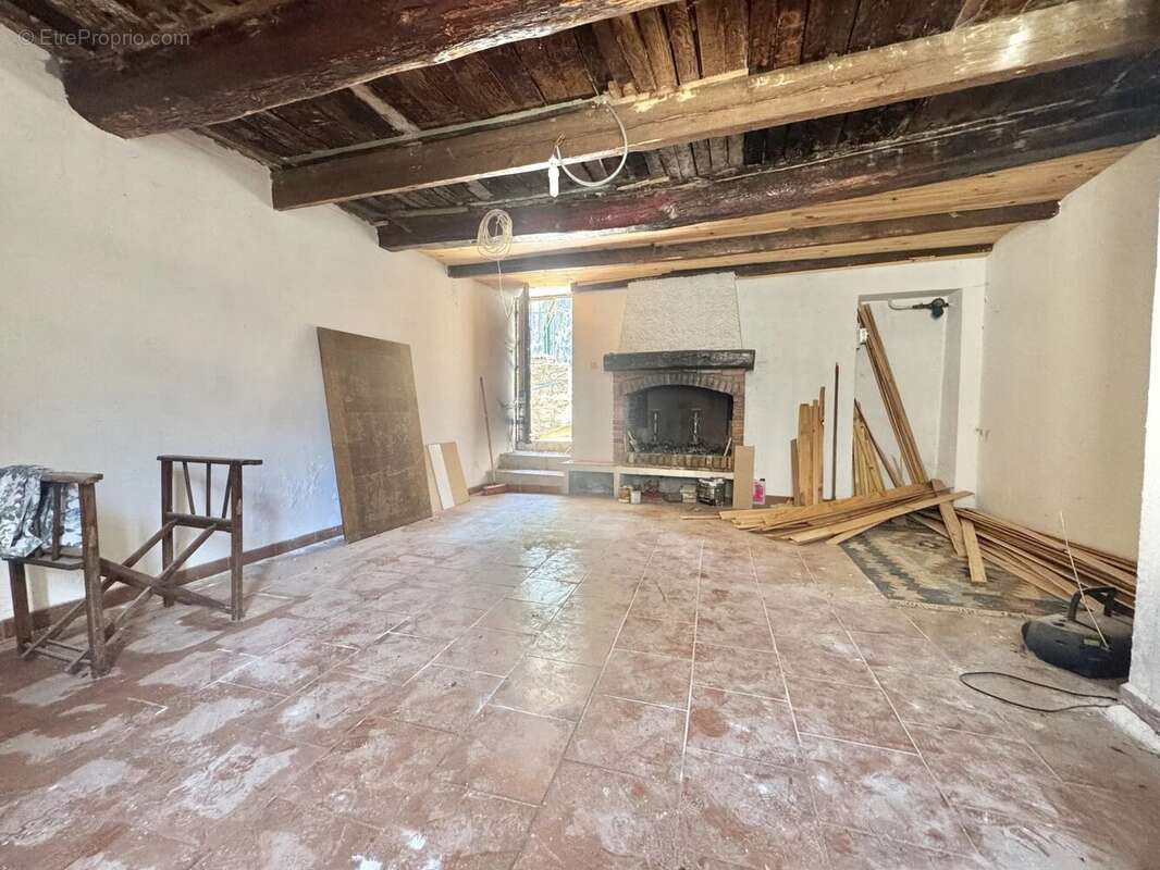 Appartement à MALAUSSENE