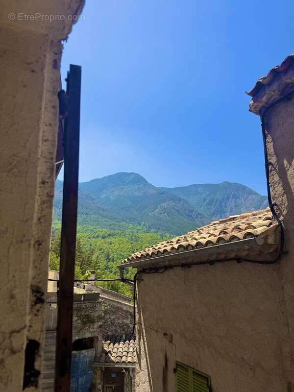 Appartement à MALAUSSENE