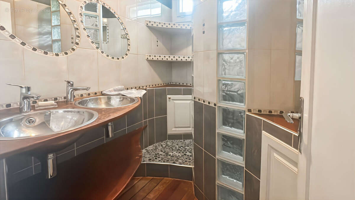 Appartement à SAINTE-GENEVIEVE-DES-BOIS