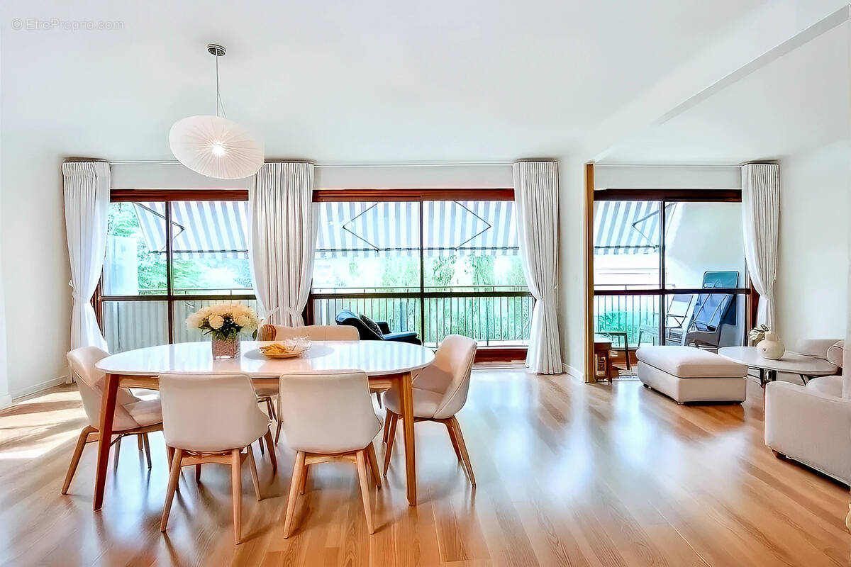 Appartement à NOISY-LE-ROI