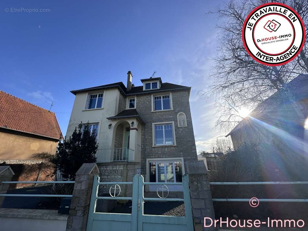 Maison à GRANDCAMP-MAISY