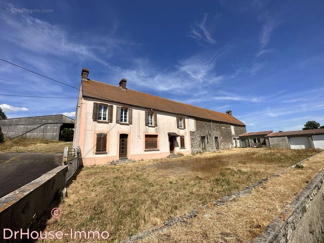 Maison à CROISILLES