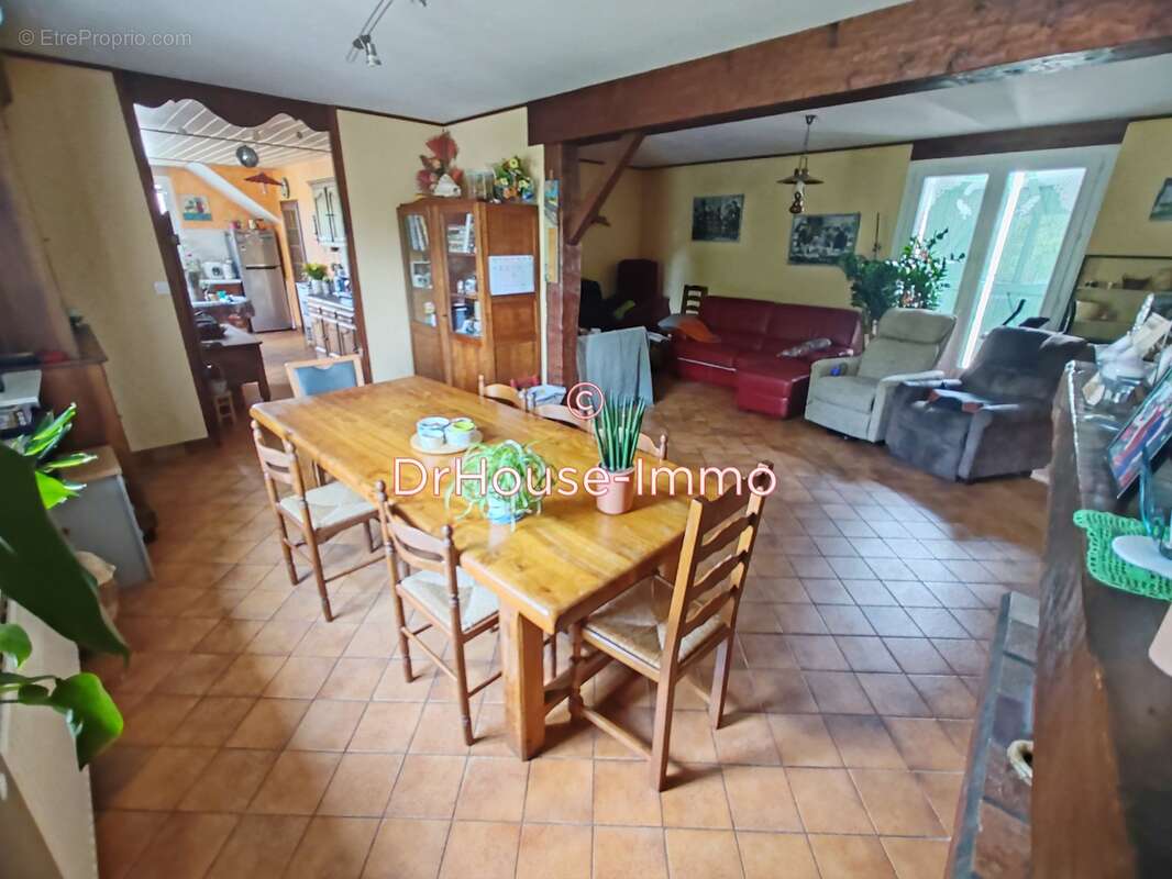 Maison à ANTOGNY-LE-TILLAC